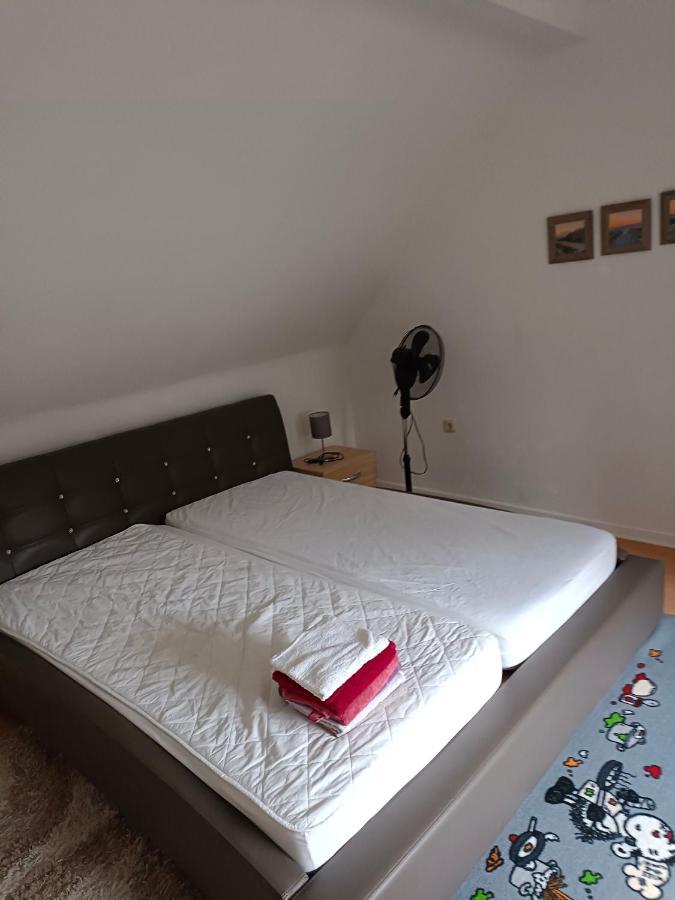 Nette Kuschelige Wohnung Bochum Luaran gambar